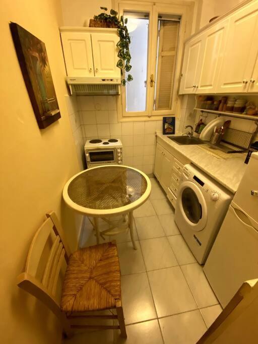 شقة Cute 2Bdrm In Salonica Center المظهر الخارجي الصورة