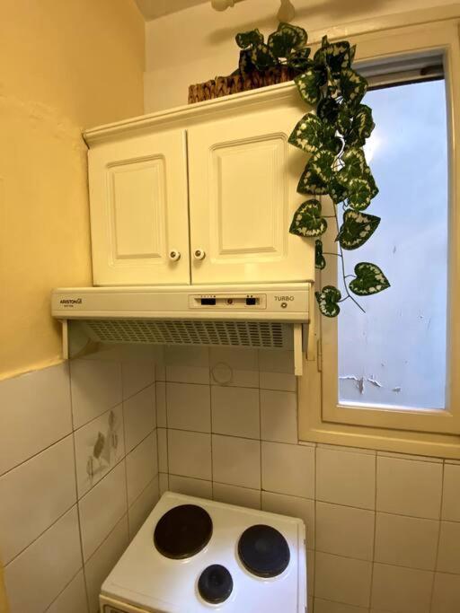 شقة Cute 2Bdrm In Salonica Center المظهر الخارجي الصورة